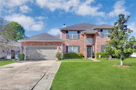 305 STALLION Court