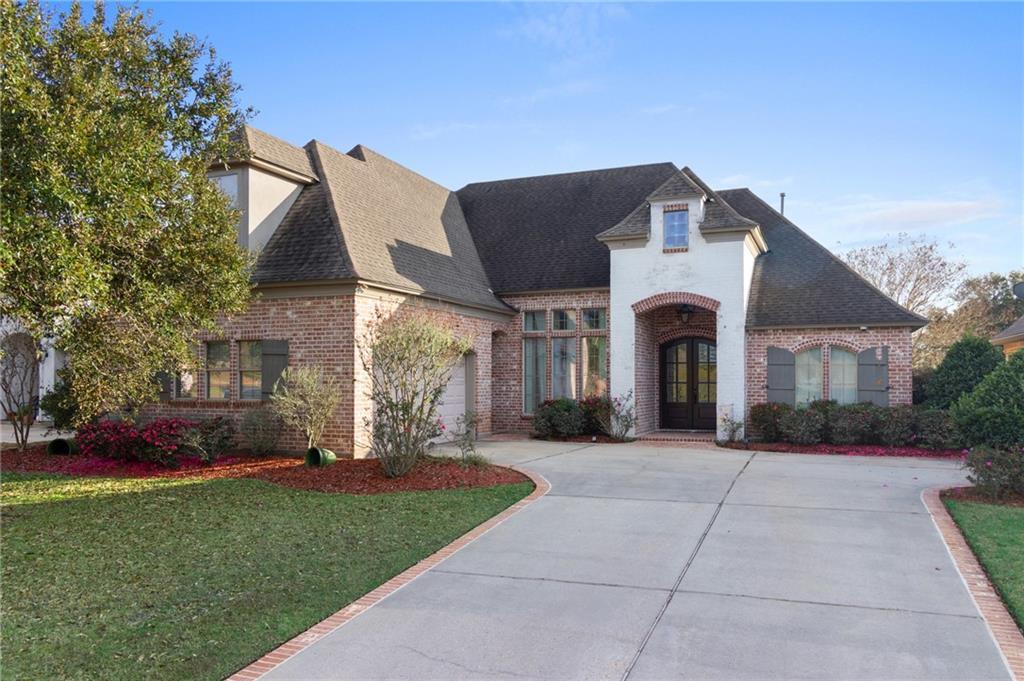 Image 1: Introducing 290 Cypress Lakes!!