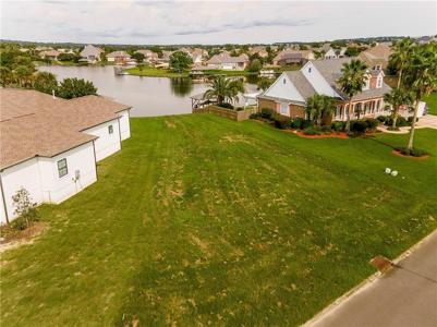 209 SPINNAKER Drive