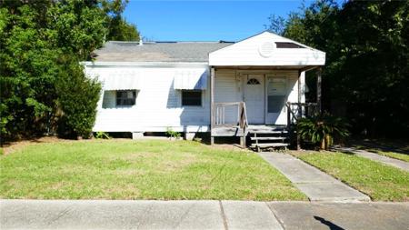 27 CURTIS Drive