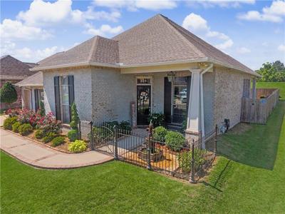 285 CYPRESS LAKES Drive
