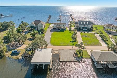 345 CARR Drive