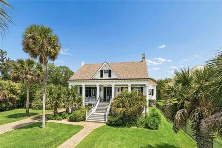 1815 LAKESHORE Drive