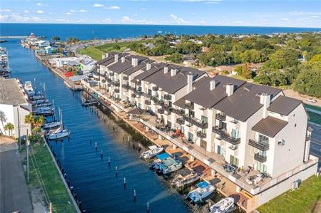 7300 LAKESHORE Drive