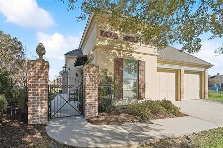 532 SNEAD Court