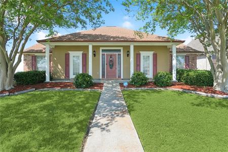 427 MOONRAKER Drive