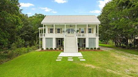 110 MULBERRY Avenue
