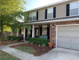 432 CREEKSIDE Court