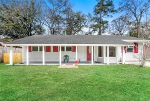 370 HICKORY Drive
