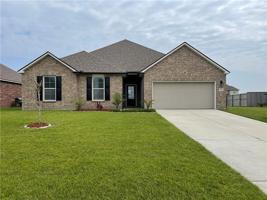 225 E LAKE Drive