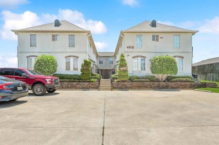 4512 PONTCHARTRAIN Drive