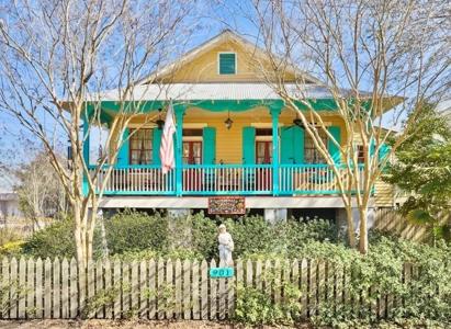 901 MAIN Street