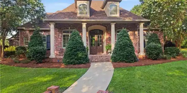 475 TRAILHEAD Drive