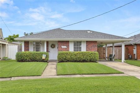 4613 LAKEWOOD Drive