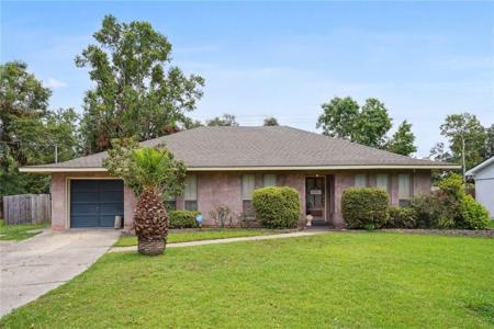 116 WOODCREST Drive