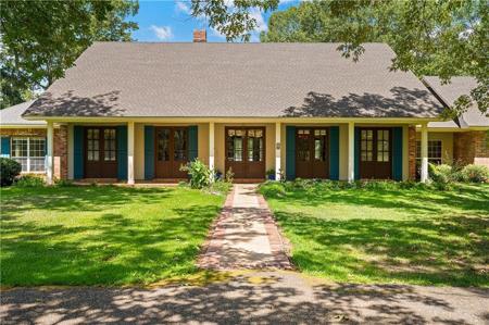 388 PENINSULA Drive