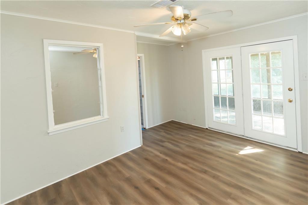 Image 4: Master Bedroom