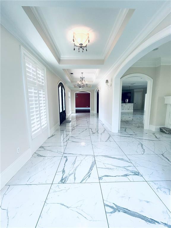 Image 4: Entryway