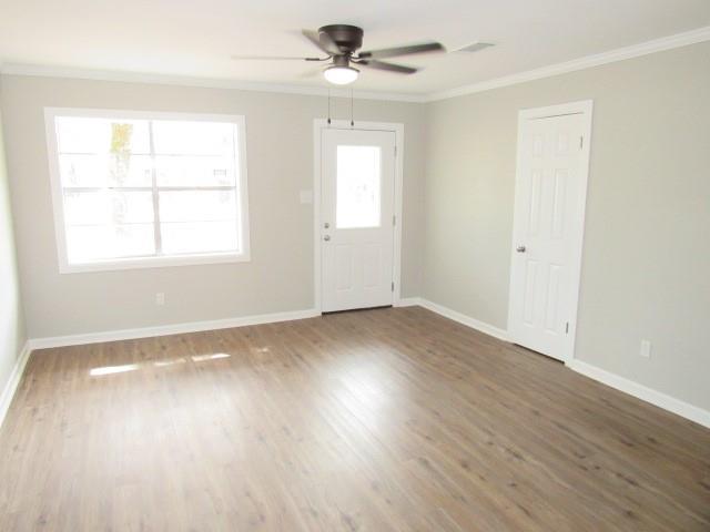 Image 2: Living Room