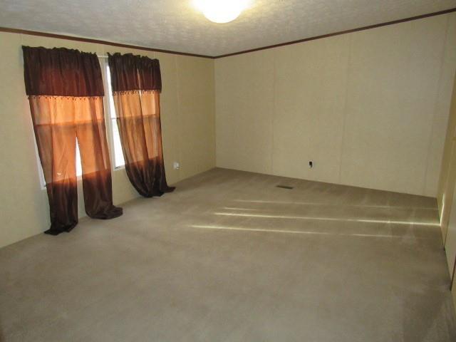Image 4: Master Bedroom