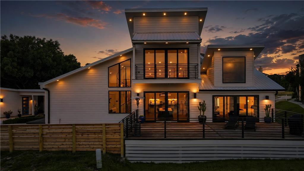 Image 2: Smart home lighting