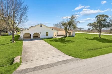 102 PLEASANT VALLEY Drive