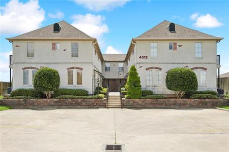 4512 PONTCHARTRAIN Drive