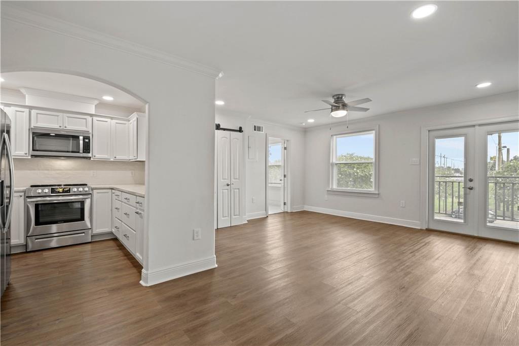 Image 2: KITCHEN LIVING SPACE