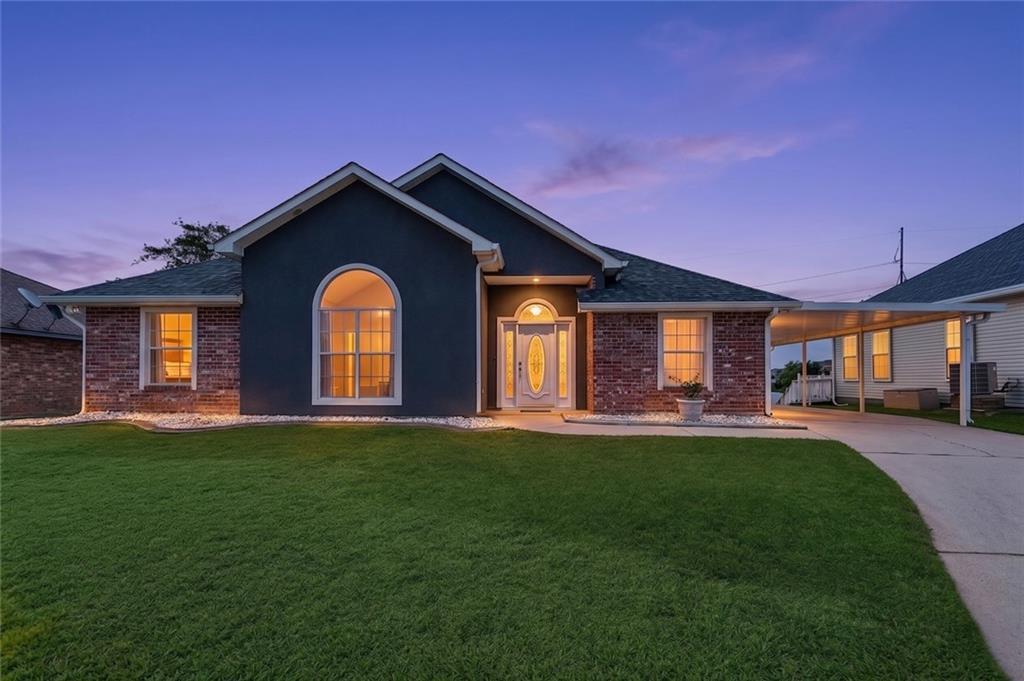 Image 3: Twilight Front