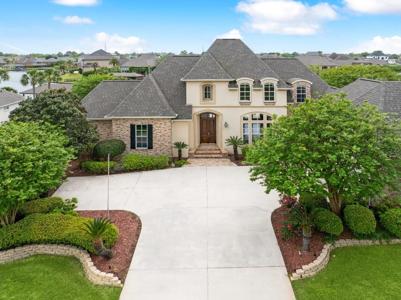 172 ISLANDER Drive
