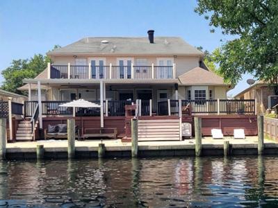 320 EDEN ISLES Boulevard