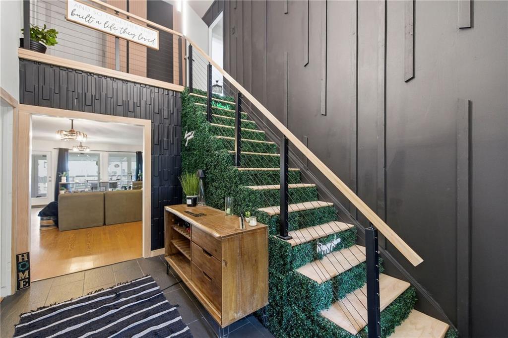 Image 2: Updated entryway