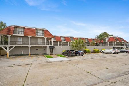 3008 5TH Street