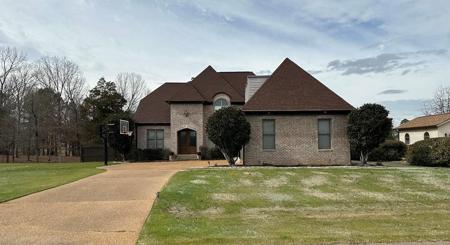 2109 West Wellsgate, Oxford MS 38655