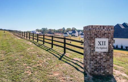 827 Mccleary Dr, Oxford MS 38655