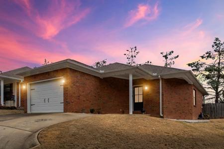 227 Logan Lee Loop, Oxford MS 38655