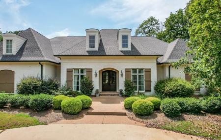 8009 Lake Cove, Oxford MS 38655