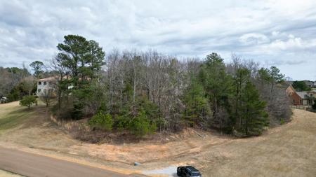 1100 E Wellsgate Drive, Oxford MS 38655
