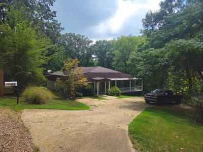 142 Mosley Drive, Pope MS 38658
