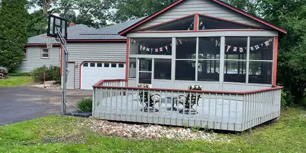595 Heinel Drive