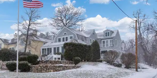 2406 Lafayette Road