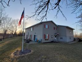 7832 Hunters Bay SW