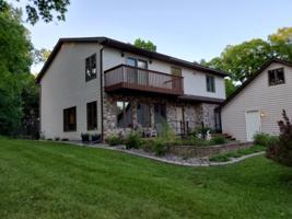 8202 North Shore Trail N
