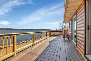 2648 Lake Shore