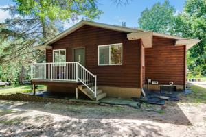 6915 225th NE