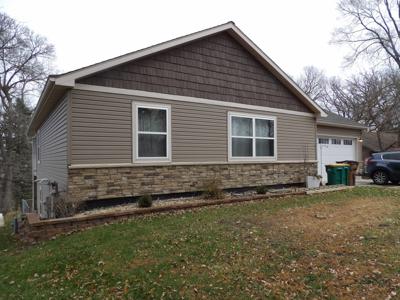 1427 Frank Hall
