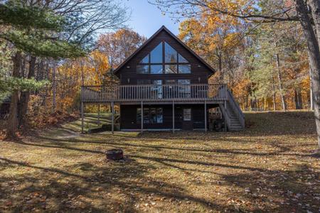 4338 White Oak Drive NE