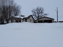 6854 Belmont