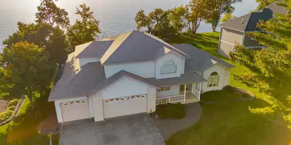6258 E Lake Carlos Drive NE