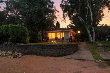 1786 W Shamineau Drive
